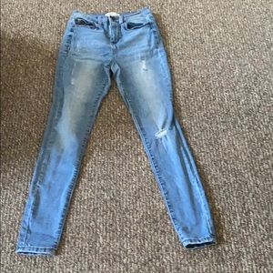 Mudd Medium Wash Jeggings